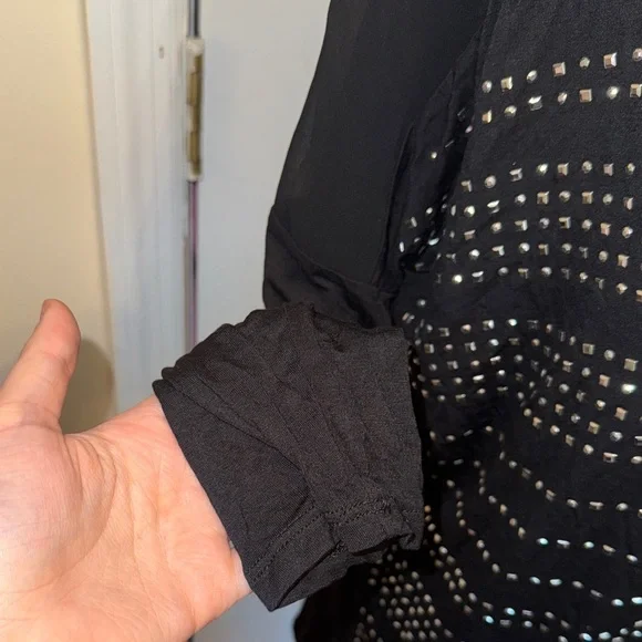 i jeans by Buffalo Black and Gold Studded Blouse - Picture 4 of 13